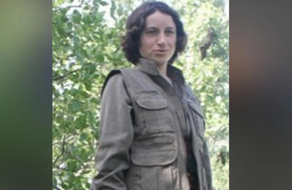 Öldürülən terrorçunun əvəzinə  səs verərkən tutuldu