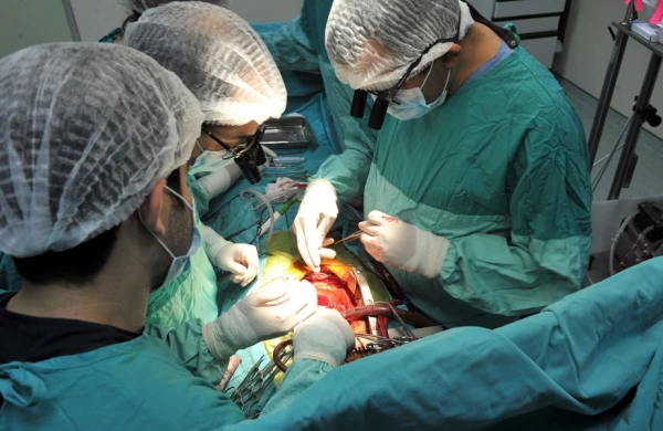 Azərbaycanda ürək transplantasiyası həyata keçiriləcək