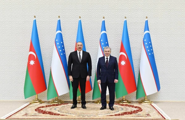 Şavkat Mirziyoyev Prezident İlham Əliyevi təbrik edib