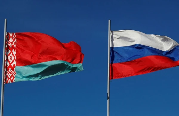 Rusiya və Belarus arasında hərbi əməkdaşlığa dair saziş imzalanıb