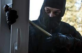 Görədil bağlarında evdən 12 min manatlıq oğurluq olub