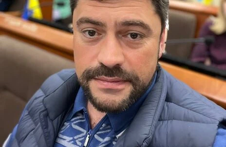 Deputat beynəlxalq axtarışa verildi