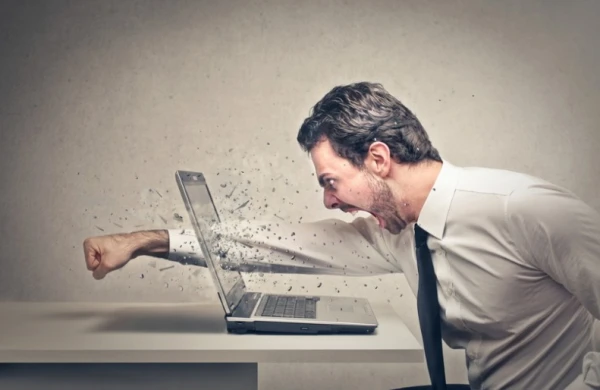 Kompüterdən necə istifadə etdiyiniz stress səviyyənizdən xəbər verir