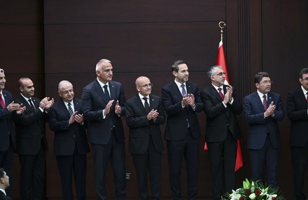 Bu gün Türkiyədə Nazirlər Kabinetinin yeni tərkibdə ilk iclası keçiriləcək