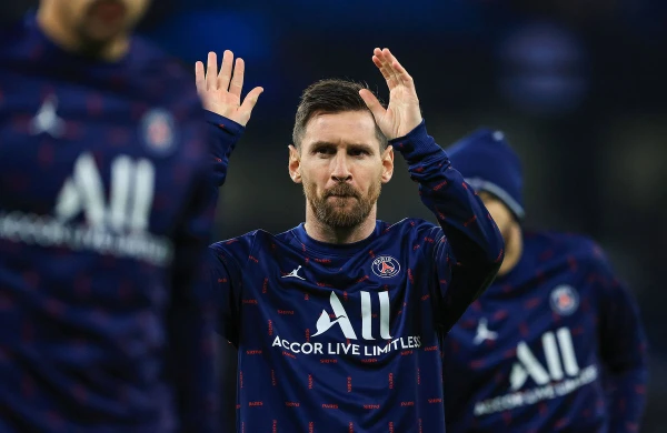 Messi bu kluba keçdi,biletlər bir gecəyə satıldı