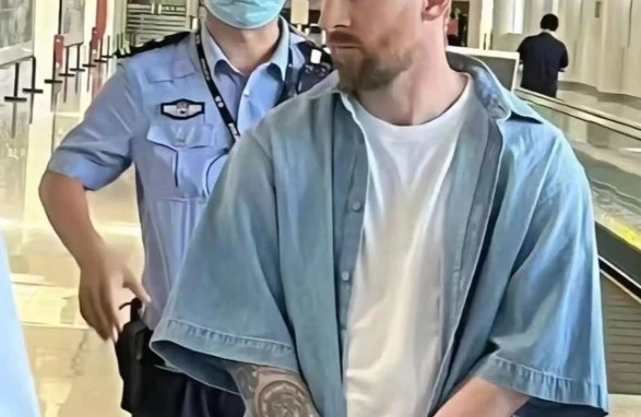 Messi Çində polis tərəfindən saxlandı - FOTO
