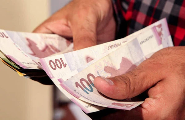 Bu şəxslər işlədiyi yerdən əlavə pul ala bilər (RƏSMİ)