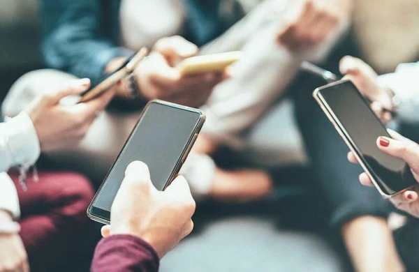 Mobil telefonların qeydiyyatı ilə bağlı MÜHÜM DƏYİŞİKLİK - Bundan sonra...