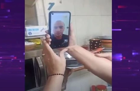 Əsirlikdə olan əsgərimiz VİDEOGÖRÜNTÜ ilə anası ilə danışdı...