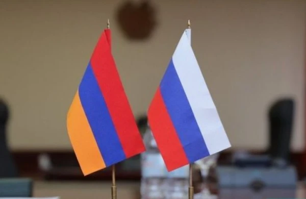 Rus səfir Ermənistan Xarici İşlər Nazirliyinə çağırılıb