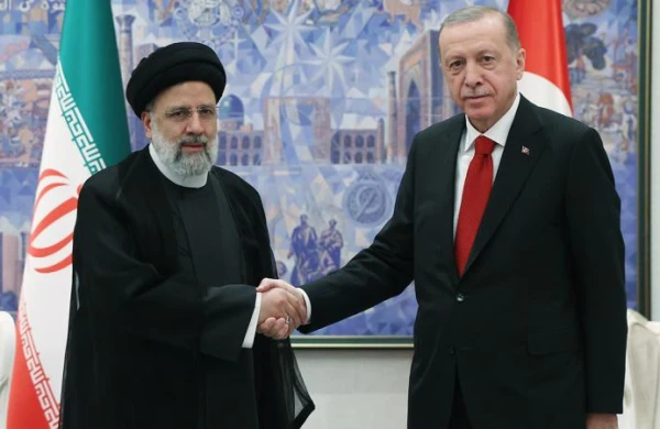 Ərdoğan Rəisi ilə danışdı