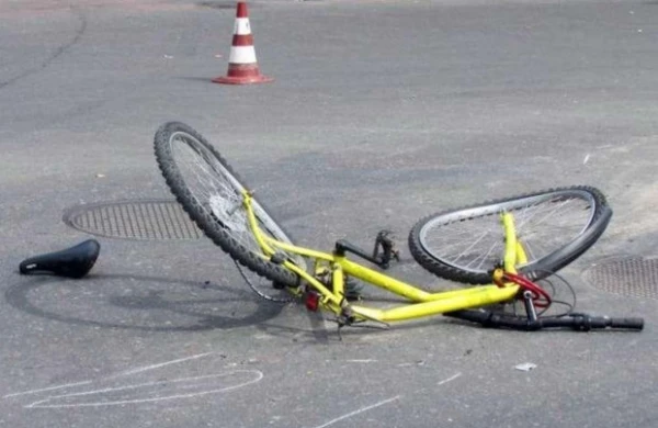 Bərdədə avtomobil velosipedçini vuraraq öldürdü