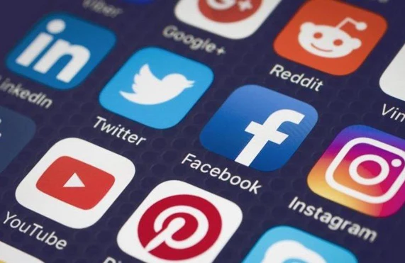 "Twitter" istifadəçiləri İlon Maskdan QAÇIR