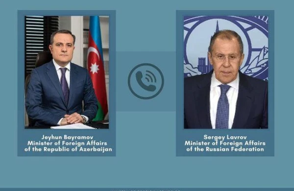 Ceyhun Bayramov Lavrovla telefonla danışıb