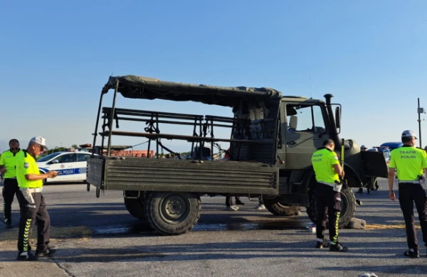 Hərbçilər qəzaya düşdü:Xeyli sayda yaralı var