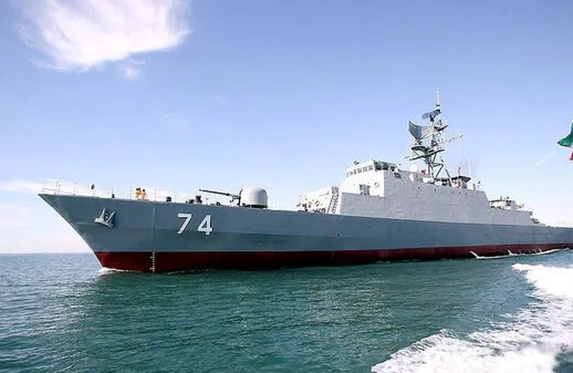 İran uzaqmənzilli raketləri olan gəmilərini nümayiş etdirib