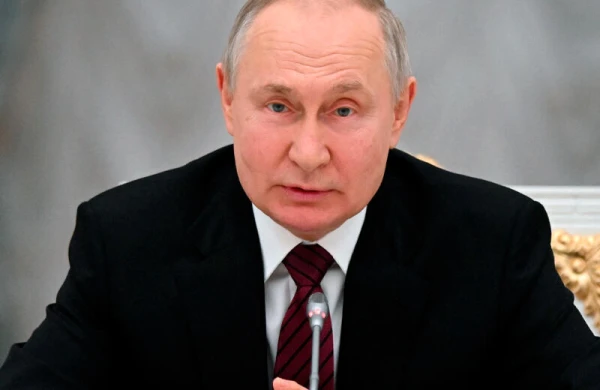 Bütün məmurlar yerli maşın sürməlidirlər - Putin