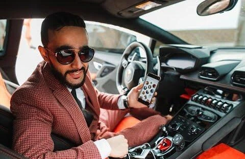 Bakıya gələn Hüseyn özünə "BMW" gətizdirdi - VİDEO