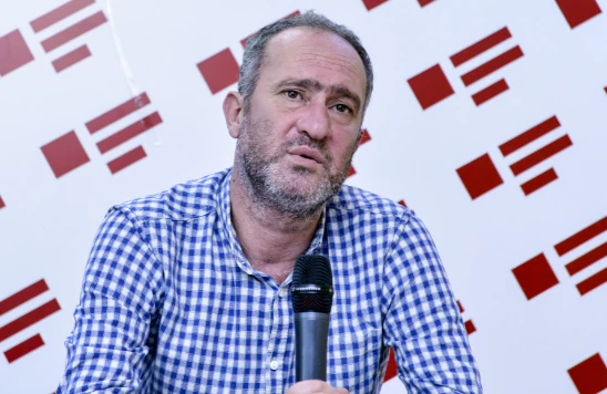 Tanınmış jurnalistin vəziyyəti pisləşib, süni tənəffüs aparatına qoşulub