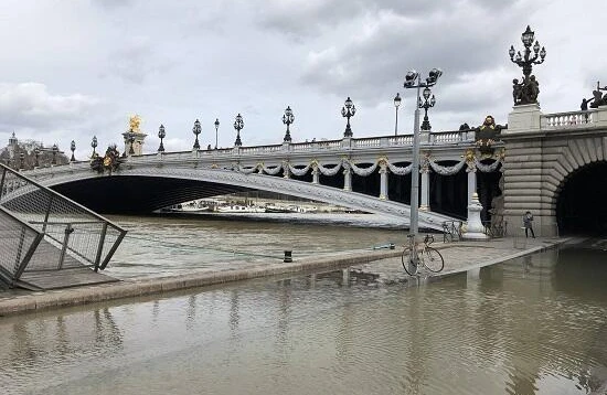 Parisdə dünya çempionatı təxirə salındı