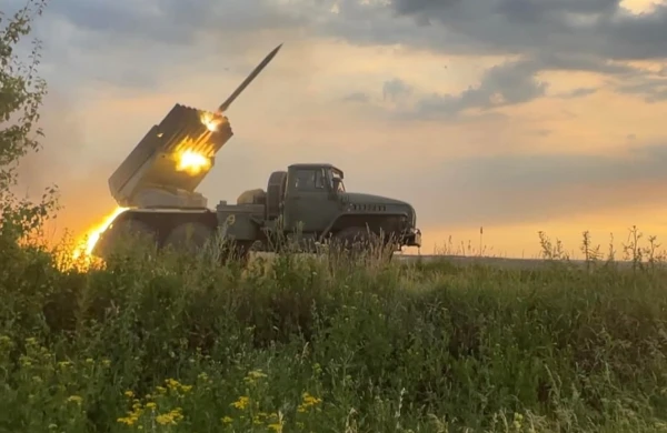 Rusiya  Tornado MLRS-dən istifadə edir