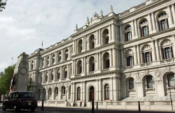 Britaniya diplomatlarına Rusiya və Çini “düşmən” adlandırmaq qadağan edilib