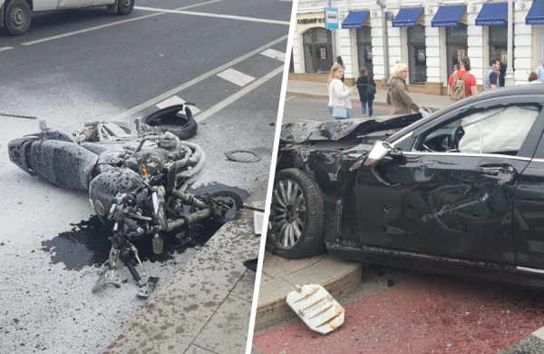 BMV motosikletlə toqquşdu: Ölən var +VİDEO