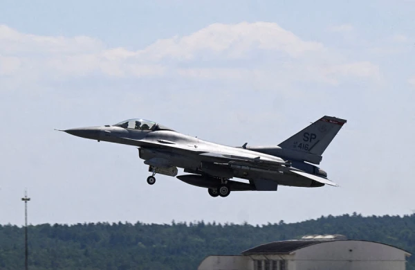 NYT: ABŞ sentyabr ayında UAF pilotlarına F-16 qırıcılarını idarə etməyi öyrətməyə başlayacaq
