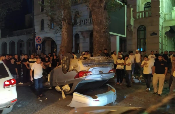 Gəncədə "Hyundai" aşdı - FOTO
