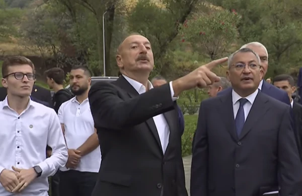 Prezident Rövşən Rzayevə irad tutdu - VİDEO