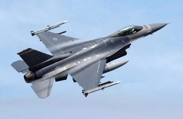 Ukraynalı pilotlar  Qərb təlimatçılarını başa düşmürlər  -  FINANCIAL TIMES