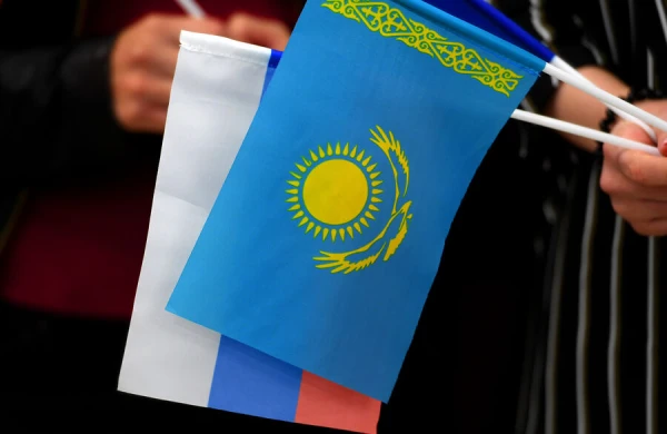 Rusiyanın Qazaxıstandakı baş konsulu vəzifəsini tərk edib