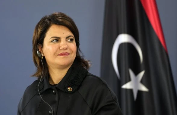İşdən çıxarılan nazir Türkiyəyə qaçdı