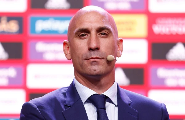 İspaniyada futbol Prezidenti ətrafında qalmaqal böyüyür