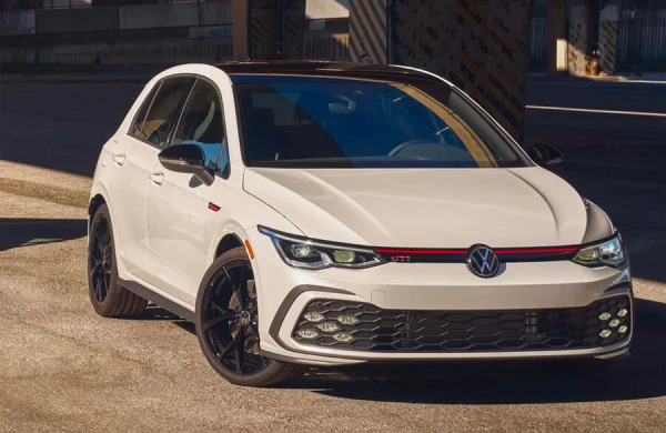 Volkswagen Golf GTI-nin "mexanika" ilə vida versiyasını buraxacaq