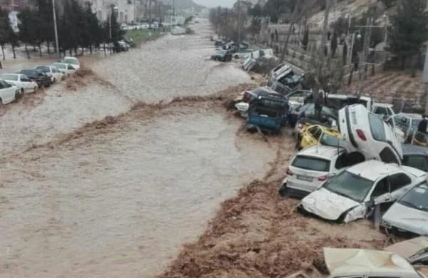 İranda daşqınlar 3 nəfərin həyatına son qoydu