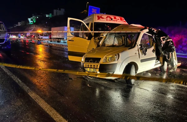 Dənizlidə avtobus qəzası: 3 ölü