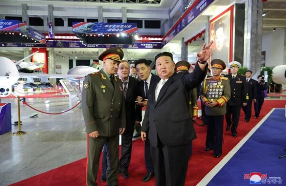 Şoyqu Kim Çen Inı birgə hərbi təlimlər keçirməyə dəvət edib