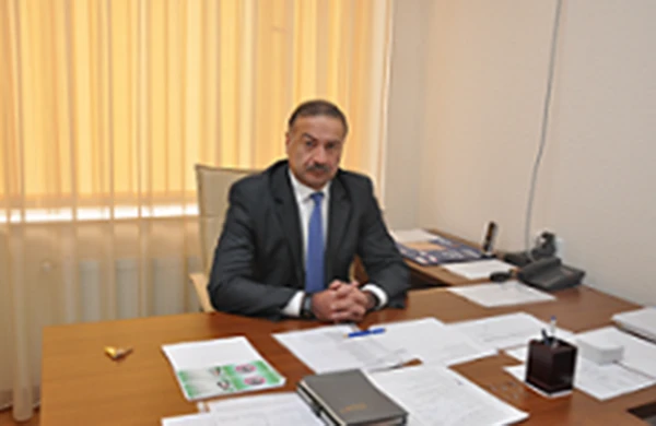 Vəzifəli şəxs rektor keçmək üçün 250 min manat veribmiş