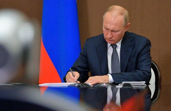 Putin fərman imzaladı