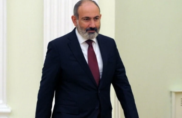 Paşinyan Hovanesyanı vəzifəsindən azad etdi