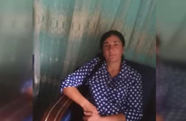 Əvvəlcə arvadının başını kəsdi... - Sonra özünə xəsarət yetirdi... - VİDEO