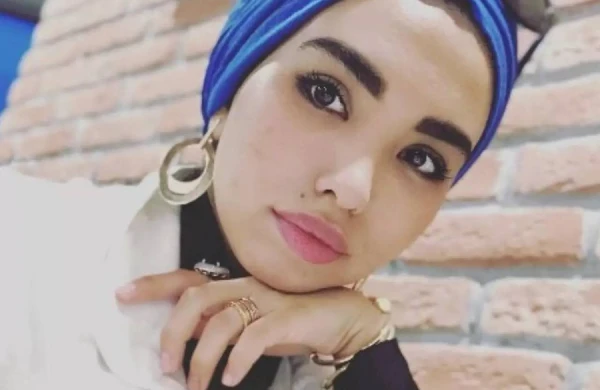 Blogger Pərvinə  həbs edildi