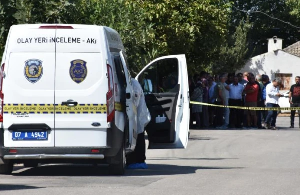 Arvadını ov tüfəngi ilə öldürdü