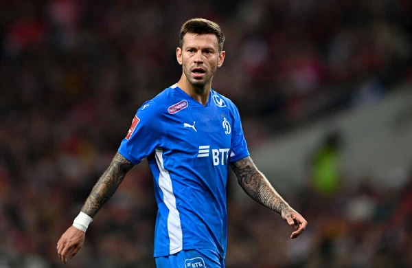 Futbolçu Smolov ata olacaq