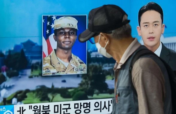 Şimali Koreya amerikalı defektorunu geri göndərir