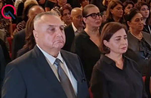 Eldar Mahmudov görün harada görüntüləndi - FOTOLAR