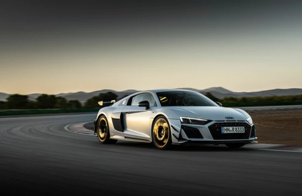 Audi R8-in varisini hazırlayacaq