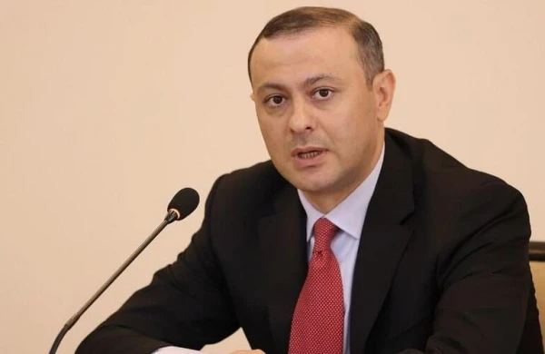 Armen Qriqoryan İrana getdi