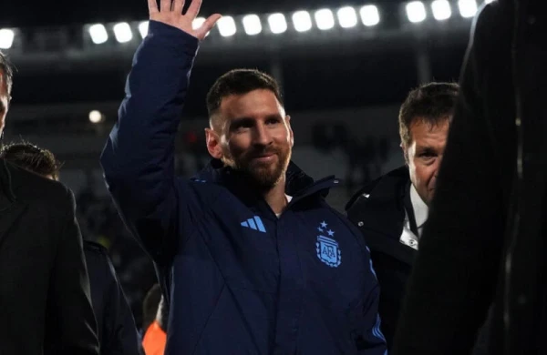 Messi Azərbaycanlı iş adamı ilə ailəvi FOTOsunu paylaşdı